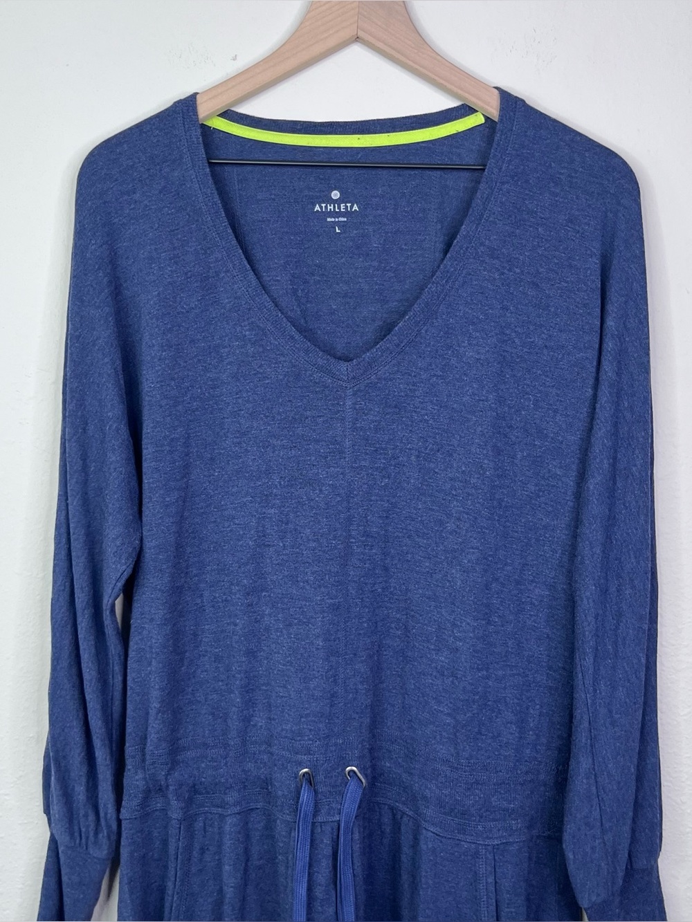Athleta Blue V-neck Long Sleeve Dress Drawstring Waist Pockets Sz Large Sweater - Picture 2 of 11
